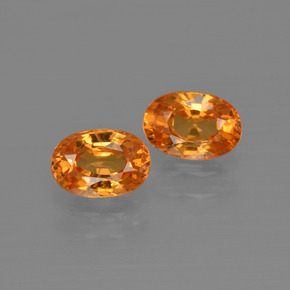 カラットの天然オレンジスペサルティンガーネット（6×4.2 mm・オーバルカット）