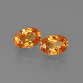 カラットの天然オレンジスペサルティンガーネット（6×4.2 mm・オーバルカット）