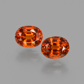 カラットの天然オレンジスペサルティンガーネット（5.8×4.6 mm・オーバルカット）
