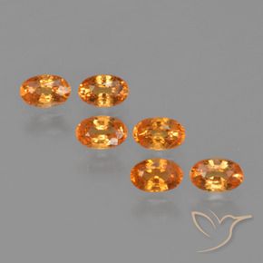 Shop natural 2.43ct 鮮やかなオレンジ スペサルティン ガーネット gems, 楕円形, from モザンビーグ at GemSelect. In stock, global shipping!