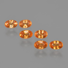 2.40カラットの天然ウォームアプリコットオレンジスペサルティンガーネット（5×3.3 mm・オーバルカット）