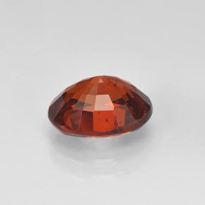 1.82カラットの天然ミディアムレッドスペサルティンガーネット（8×6.2 mm・オーバルカット）