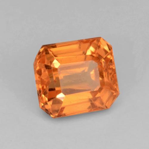 0.91カラットの天然鮮やかなオレンジスペサルティンガーネット（5.3×4.7 mm・エメラルドカット）
