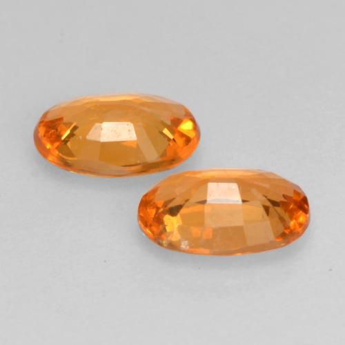 0.93カラットの天然鮮やかなオレンジスペサルティンガーネット（5.7×3.8 mm・オーバルカット）
