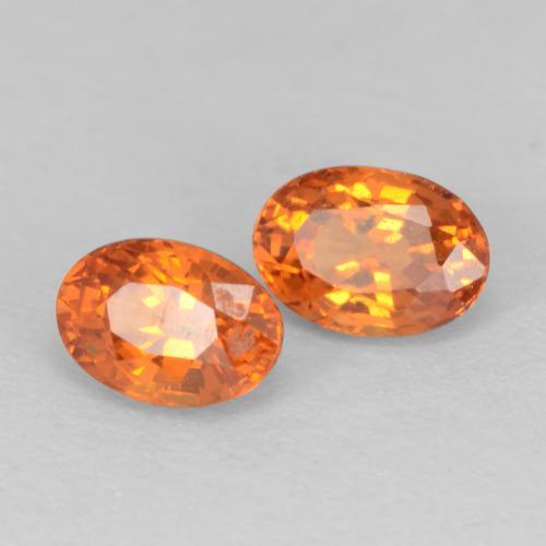 0.95カラットの天然鮮やかなオレンジスペサルティンガーネット（5.1×3.5 mm・オーバルカット）