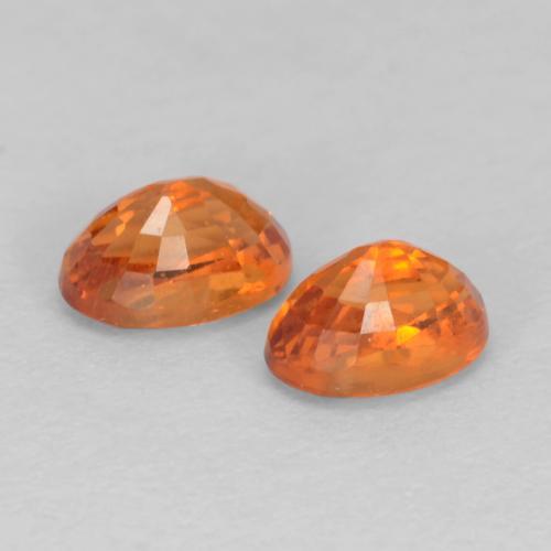 0.95カラットの天然鮮やかなオレンジスペサルティンガーネット（5.1×3.5 mm・オーバルカット）