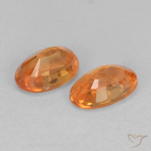 Shop natural 0.69ct 鮮やかなオレンジ スペサルティン ガーネット gems, 楕円形, from モザンビーグ at GemSelect. In stock, global shipping!