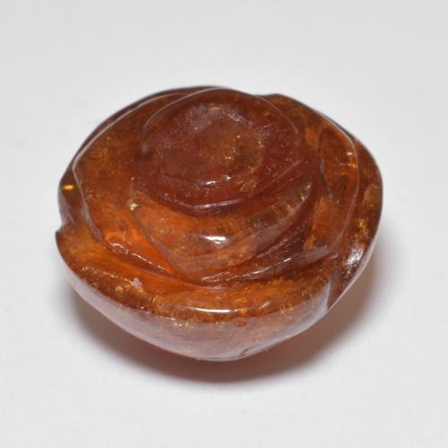 22.72カラットの天然赤みがかったオレンジスペサルティンガーネット（15.8×15 mm・フラワーカット）