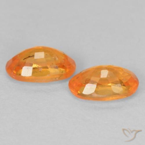 Shop natural 0.68ct 鮮やかなオレンジ スペサルティン ガーネット gems, 楕円形, from モザンビーグ at GemSelect. In stock, global shipping!