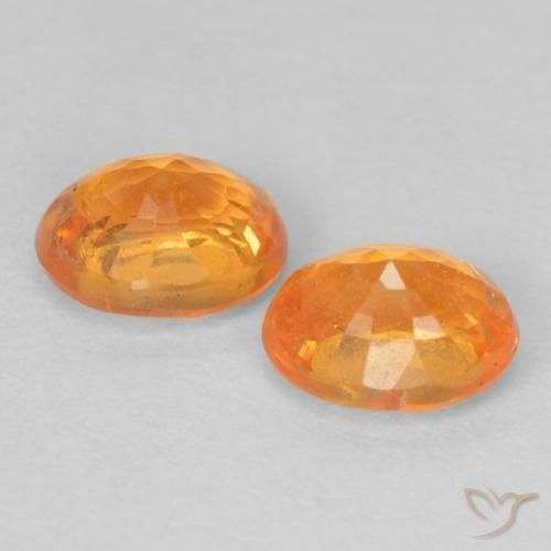 Shop natural 1.00ct 鮮やかなオレンジ スペサルティン ガーネット gems, 楕円形, from モザンビーグ at GemSelect. In stock, global shipping!