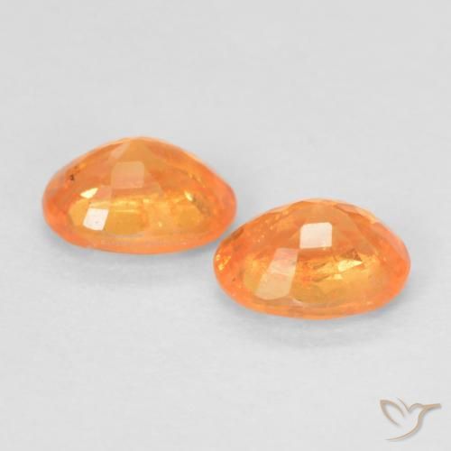Shop natural 0.53ct 鮮やかなオレンジ スペサルティン ガーネット gems, 楕円形, from モザンビーグ at GemSelect. In stock, global shipping!