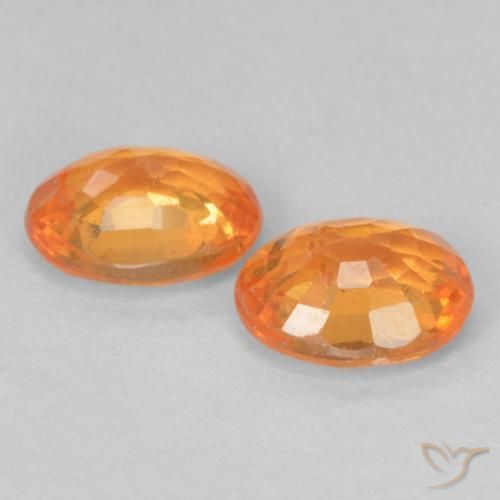 Shop natural 0.93ct 鮮やかなオレンジ スペサルティン ガーネット gems, 楕円形, from モザンビーグ at GemSelect. In stock, global shipping!