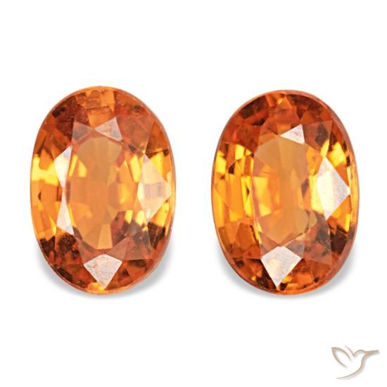 1.13カラットの天然Medium Dark-Orangeスペサルティンガーネット（5.7×4 mm・オーバルカット）