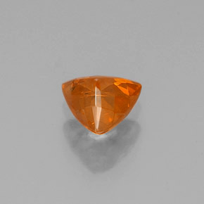 0.50カラットの天然オレンジスファレライト（5.1×4.8 mm・トリリアント）