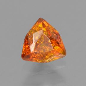0.50カラットの天然イエローオレンジスファレライト（4.8×4.8 mm・トリリアント）