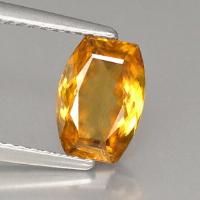 1.49カラットの天然ゴールデンオレンジスフェーン（8.5×6.1 mm・ファンシーシェイプ）