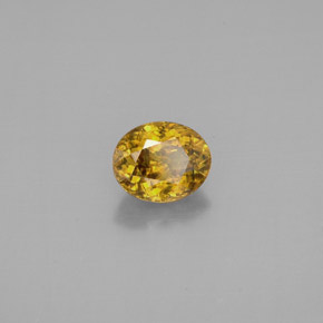 1.50カラットの天然ゴールデンイエロースフェーン（7.6×6.2 mm・オーバルカット）