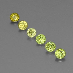カラットの天然ゴールデングリーンスフェーン（3.36 mm・ラウンドカット）
