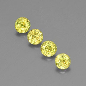 カラットの天然ゴールデングリーンスフェーン（4.19 mm・ラウンドカット）