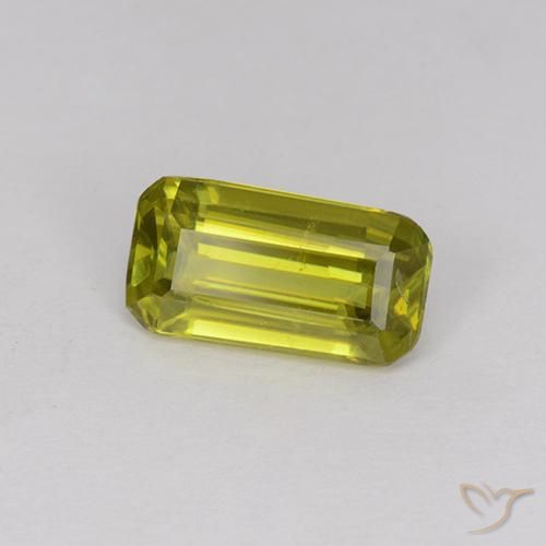0.87ct 天然 ウォームグリーン スフェーン, エメラルドカット, VS