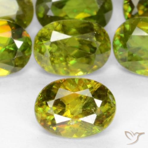 0.49ct 天然 ミディアムグリーン スフェーン, 楕円形, VS-SI