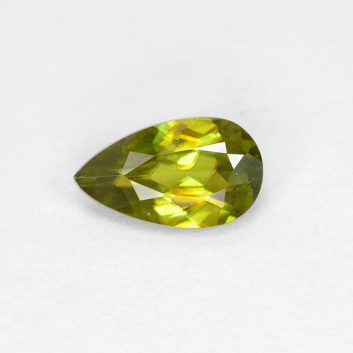 0.39カラットの天然黄色がかった緑スフェーン（6.2×3.6 mm・洋梨の形）