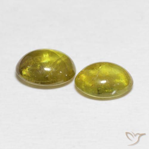 Shop natural 2.31ct 秋の黄色 スフェーン gems, 楕円形, from スリランカ at GemSelect. In stock, global shipping!