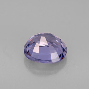 1.75カラットの天然バイオレットスピネル（7.6×7.1 mm・クッションカット）