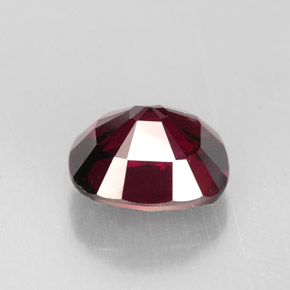 1.99カラットの天然ディープレッドスピネル（7.8×6.8 mm・クッションカット）