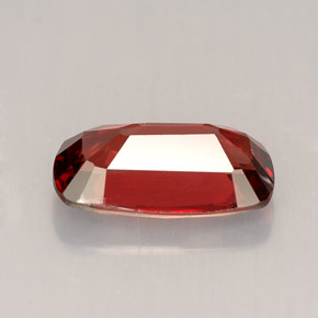 1.95カラットの天然レッドオレンジスピネル（10.4×5.8 mm・クッションカット）