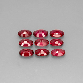 カラットの天然レッドスピネル（6.1×4.3 mm・オーバルカット）