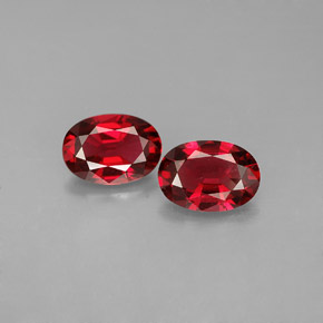 カラットの天然レッドスピネル（6.6×4.7 mm・オーバルカット）
