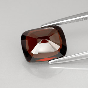2.83カラットの天然ディープオレンジレッドスピネル（9.4×7.6 mm・クッションカット）