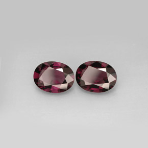 カラットの天然ディープパープルスピネル（8.1×6.1 mm・オーバルカット）
