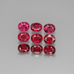 カラットの天然ピンクレッドスピネル（5.2×4.2 mm・オーバルカット）