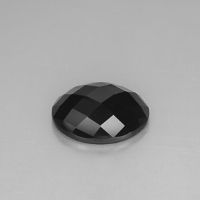 10.83カラットの天然黒スピネル（16×11.8 mm・オーバルカット）
