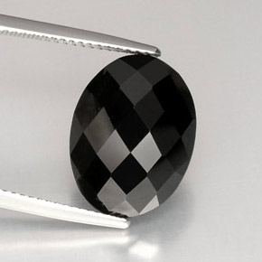 10.35カラットの天然黒スピネル（16×12 mm・オーバルカット）