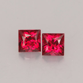 カラットの天然ピンクレッドスピネル（3.3×3.3 mm・四角）