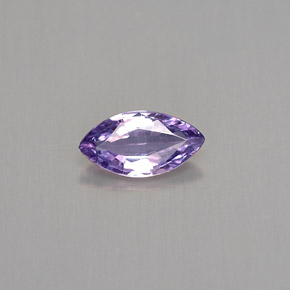 0.51カラットの天然ピンクがかった紫スピネル（7.3×3.8 mm・マーキス）
