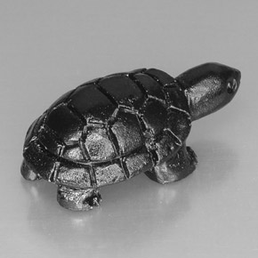 23.03カラットの天然黒スピネル（25.6×14 mm・ファンシーシェイプ）