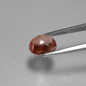 2.47カラットの天然ローズスピネル（8.5×7.2 mm・オーバルカット）