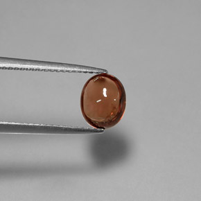 1.61カラットの天然レッドオレンジスピネル（7.9×6.6 mm・オーバルカット）