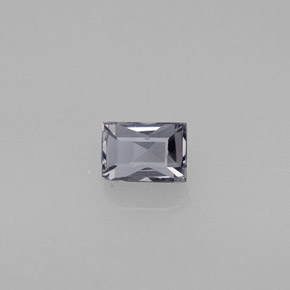 0.55カラットの天然グレーバイオレットスピネル（4.9×3.5 mm・バゲット）