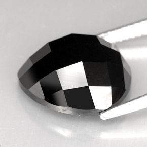 11.09カラットの天然黒スピネル（14.1×13.9 mm・トリリアント）