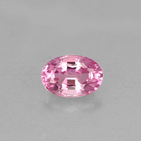 0.55カラットの天然ピンクスピネル（5.8×4 mm・オーバルカット）