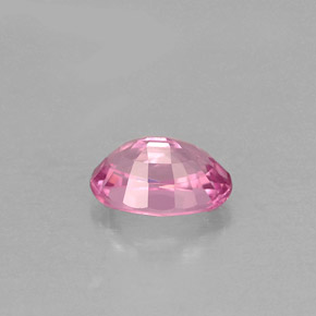 0.55カラットの天然ピンクスピネル（5.8×4 mm・オーバルカット）
