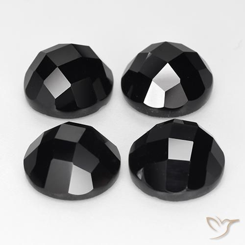 Shop natural 19.96ct ブラック スピネル gems, ラウンド, from タイ at GemSelect. In stock, global shipping!