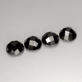 カラットの天然黒スピネル（10.01 mm・ラウンドカット）
