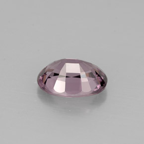 1.48カラットの天然パープルスピネル（8.1×6 mm・オーバルカット）