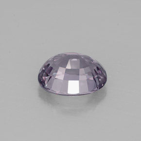 1.74カラットの天然パープルスピネル（8×6.2 mm・オーバルカット）